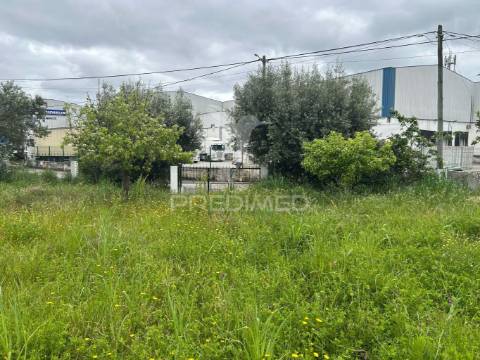 Terreno urbano de 1928m2 nos casais novos (alenquer)