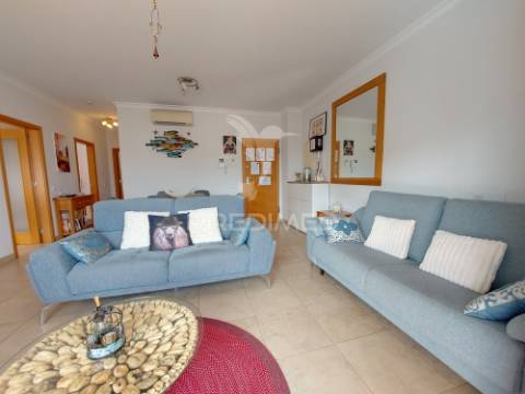Apartamento t2 - 115 m2 - garagem piscina localização prime