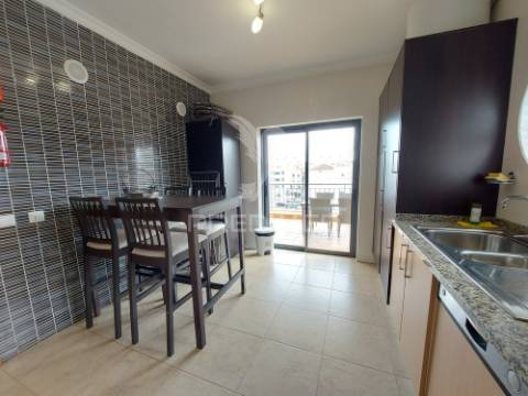 Apartamento t2 - 115 m2 - garagem piscina localização prime