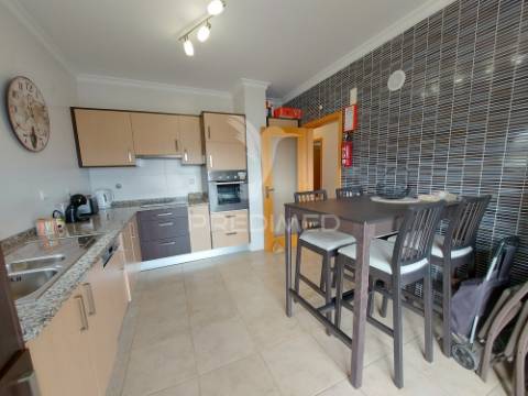Apartamento t2 - 115 m2 - garagem piscina localização prime
