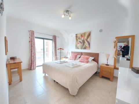 Apartamento t2 - 115 m2 - garagem piscina localização prime