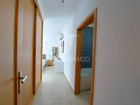 Apartamento t2 - 115 m2 - garagem piscina localização prime