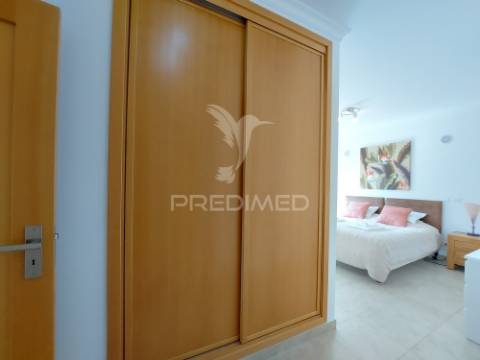 Apartamento t2 - 115 m2 - garagem piscina localização prime