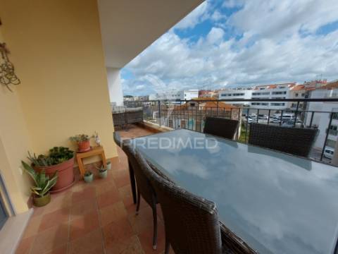 Apartamento t2 - 115 m2 - garagem piscina localização prime