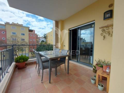 Apartamento t2 - 115 m2 - garagem piscina localização prime