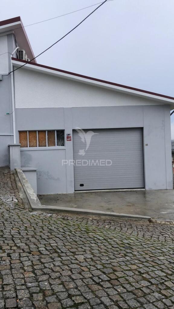 Venda de armazém industrial