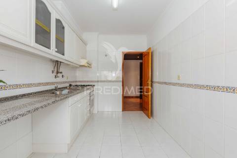 Achado com garagem