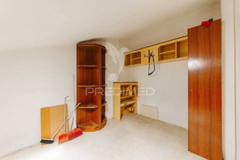 Achado com garagem