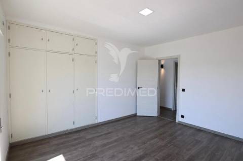 Moradia t5 com piscina