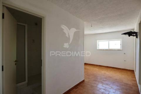 Moradia t5 com piscina