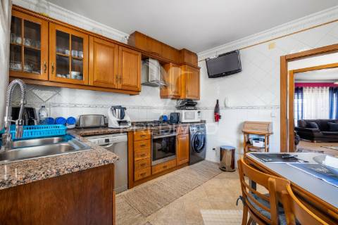 Moradia t4 em são martinho do porto