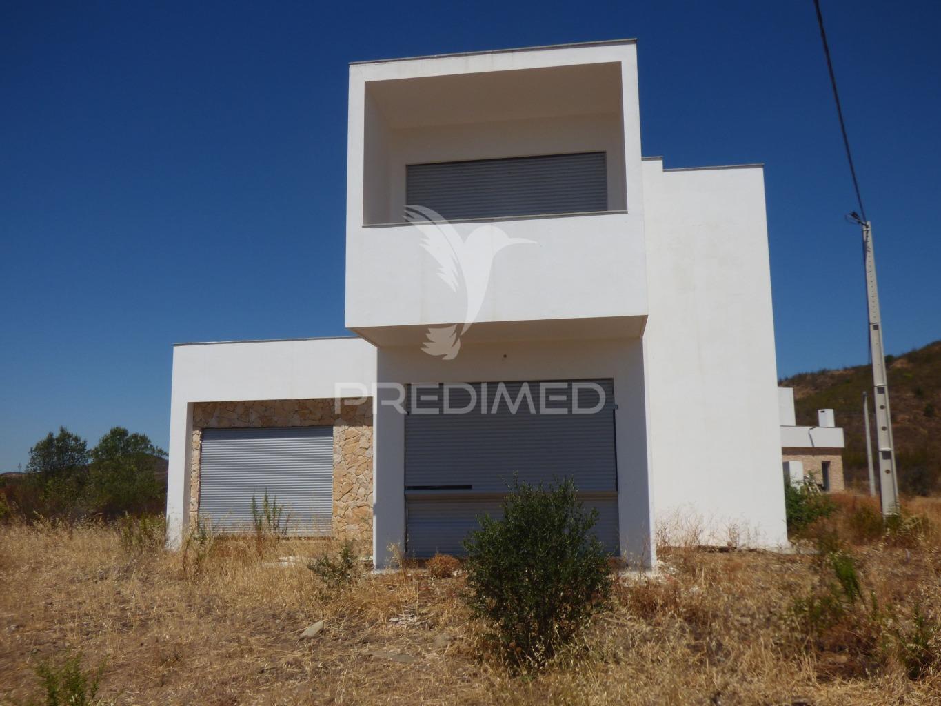 Moradia isolada no campo t3 - tavira