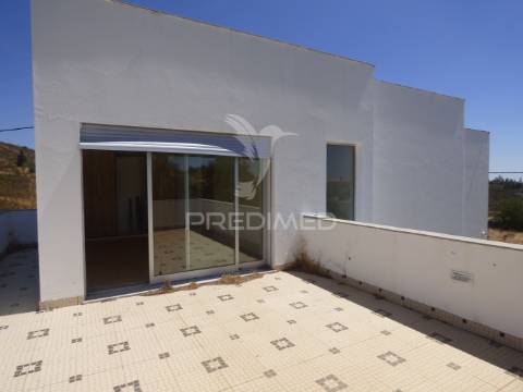 Moradia isolada no campo t3 - tavira