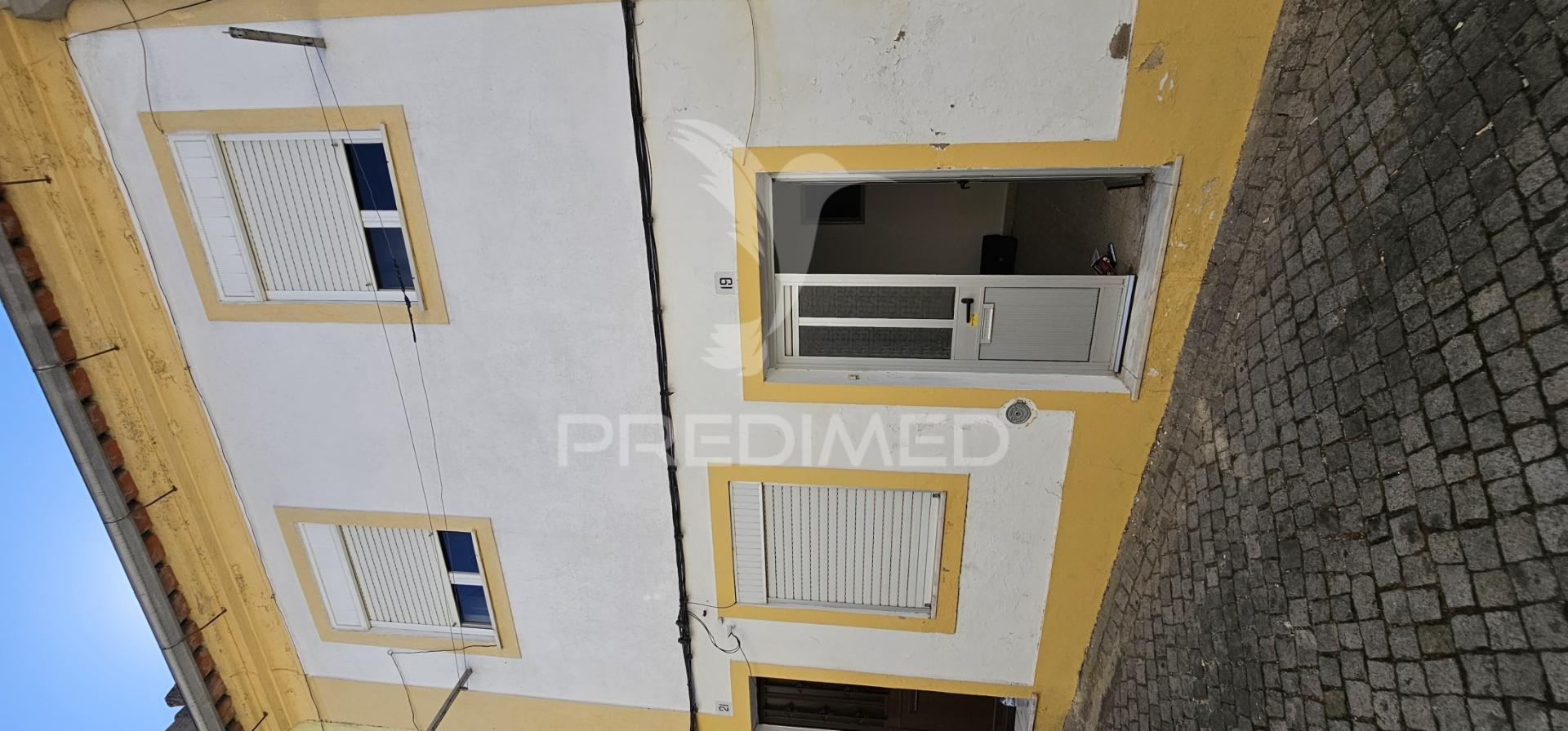 Prédio para venda na zona histórica de portalegre