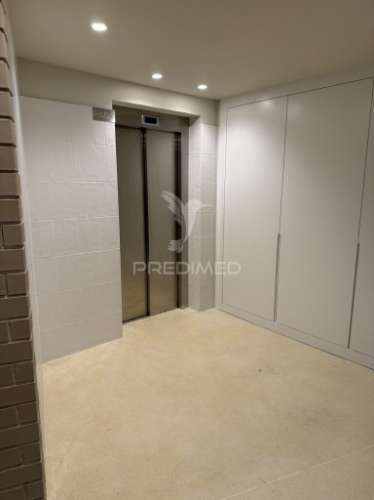 Vende-se t3 novo vilar de andorinho