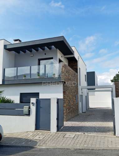 Fantástica moradia t4 com piscina, marisol