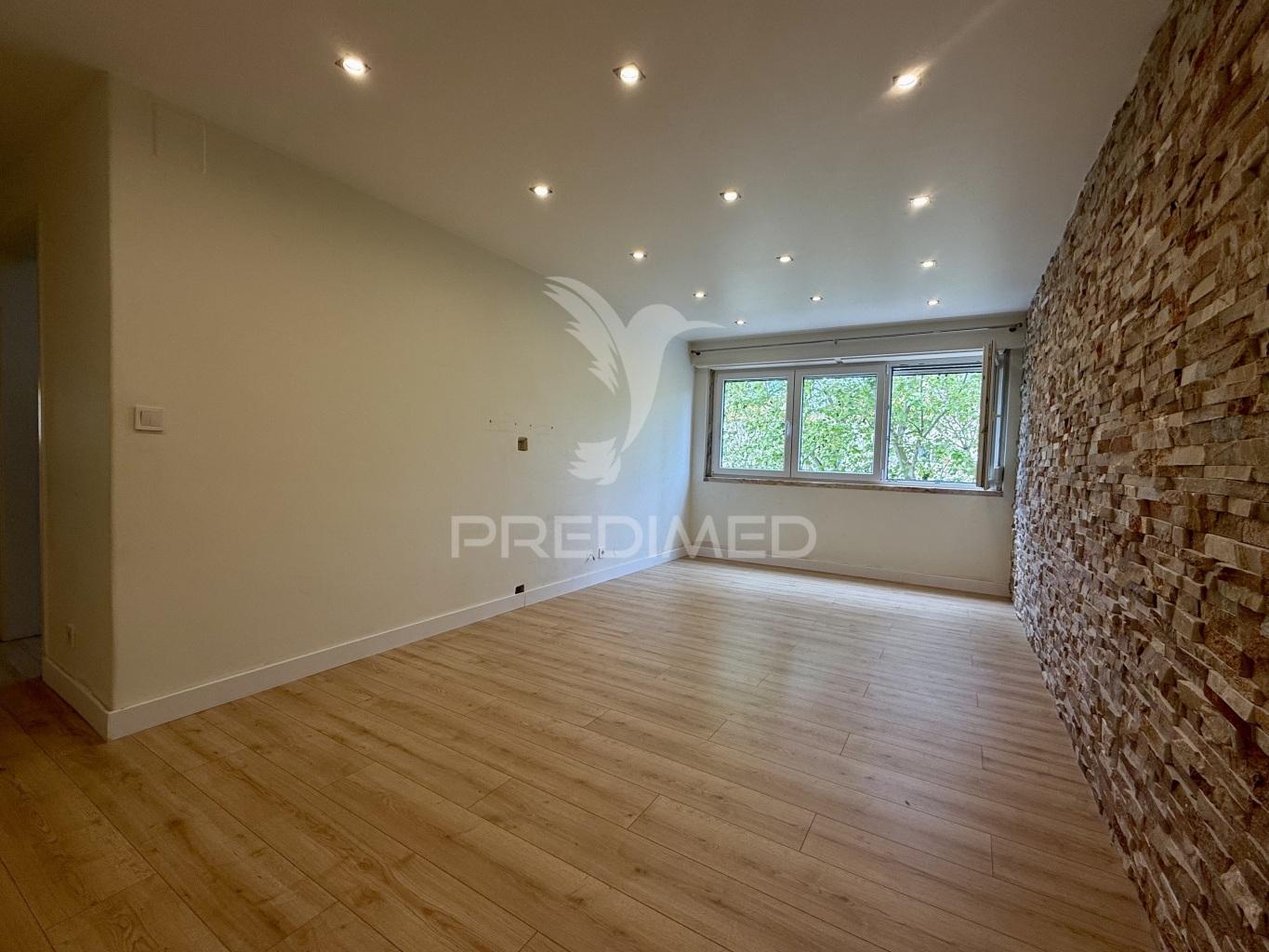 Apartamento t4 em setúbal, zona nobre