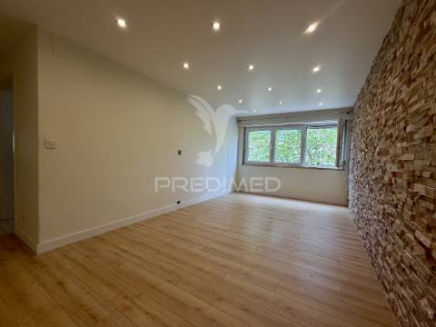 Apartamento t4 em setúbal, zona nobre