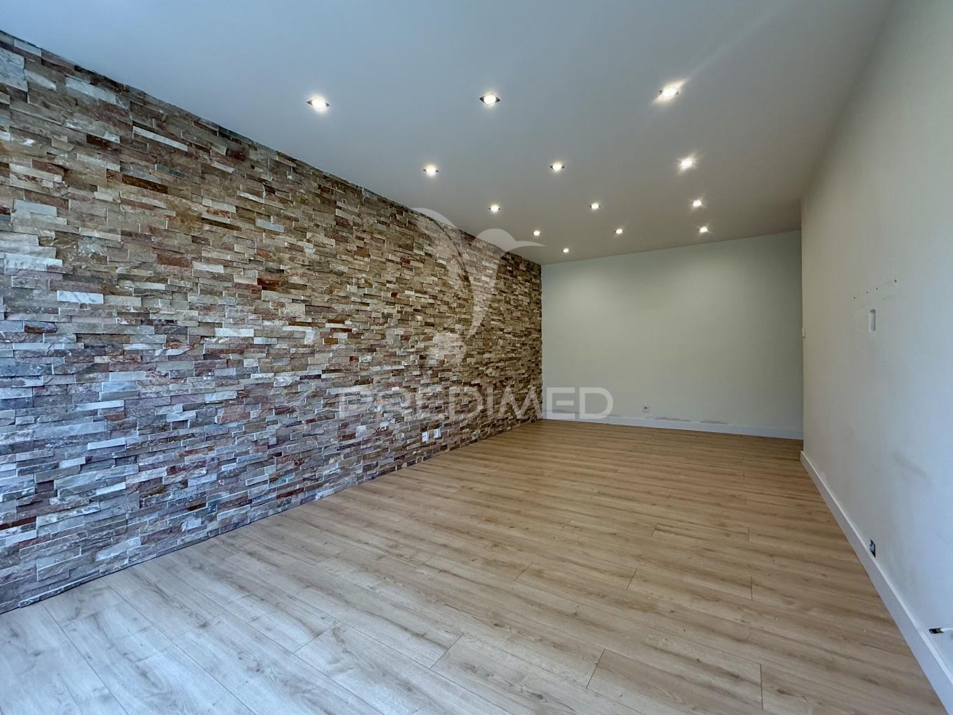 Apartamento t4 em setúbal, zona nobre