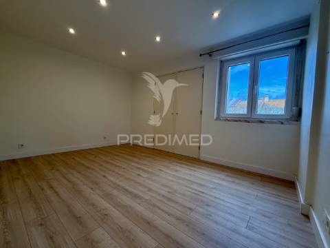 Apartamento t4 em setúbal, zona nobre