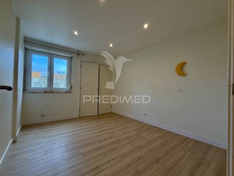 Apartamento t4 em setúbal, zona nobre