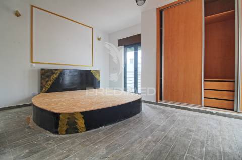 Moradia isolada t3 em condomínio fechado em palmela/ quinta do anjo! c/ piscina privada!