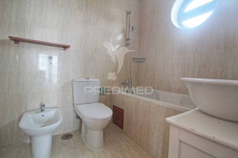 Moradia isolada t3 em condomínio fechado em palmela/ quinta do anjo! c/ piscina privada!