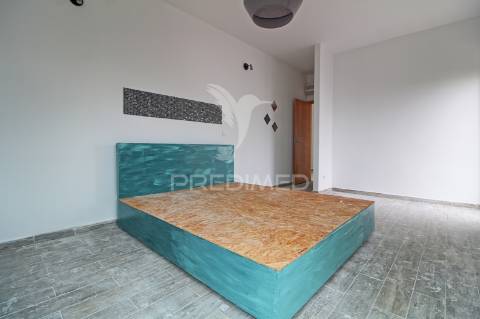 Moradia isolada t3 em condomínio fechado em palmela/ quinta do anjo! c/ piscina privada!