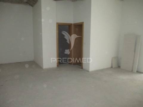 Loja comercial na figueira da foz - 43m²