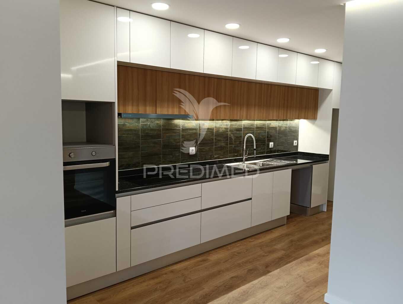 Apartamento t3+1 nas barrocas