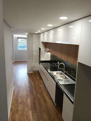 Apartamento t3+1 nas barrocas