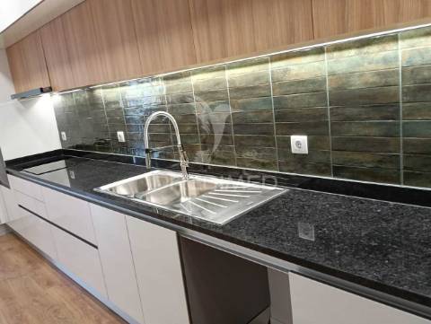 Apartamento t3+1 nas barrocas
