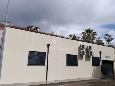 Apartamento t3+1 nas barrocas