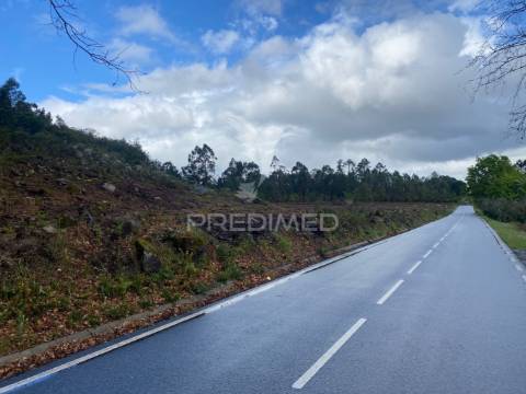 Vende se terreno junto a zona industrial