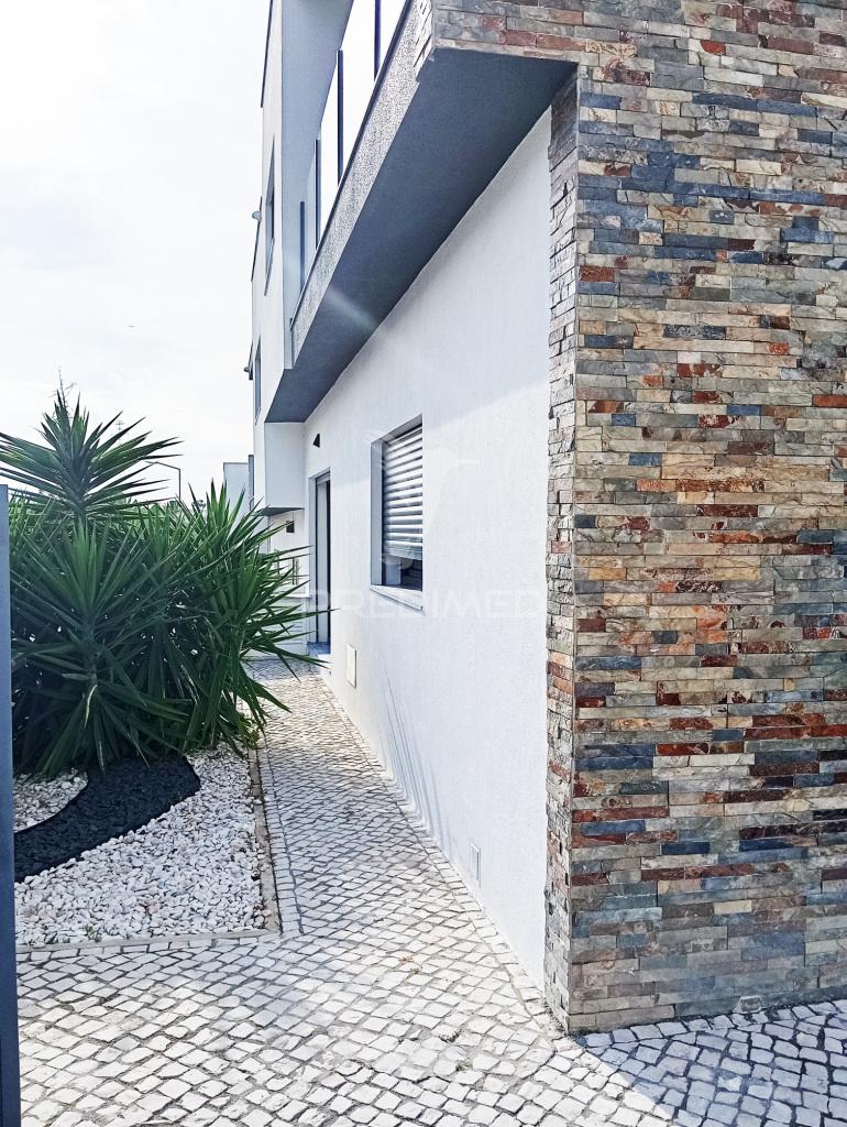 Moradia t4 como nova - oferta instalação + piscina