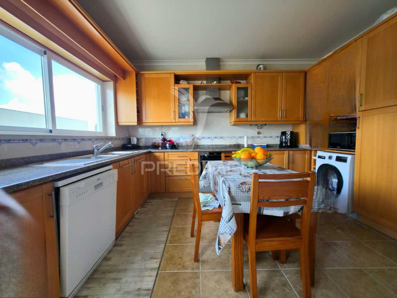 Apartamento t3 , recente, no centro da cidade