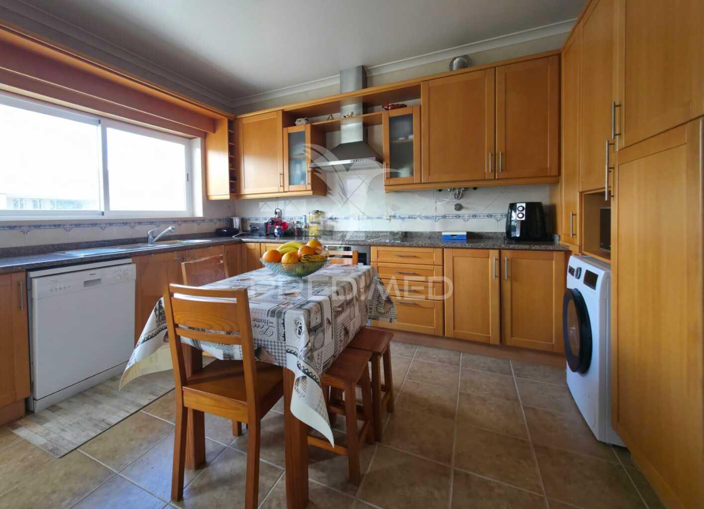 Apartamento t3 , recente, no centro da cidade