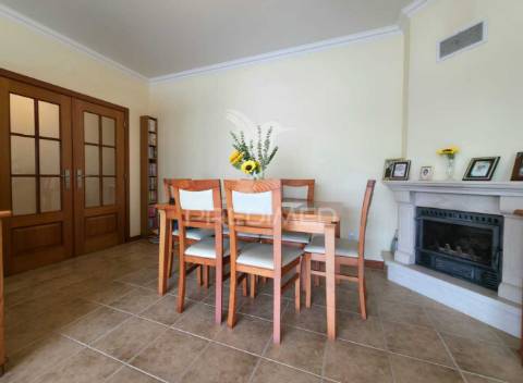 Apartamento t3 , recente, no centro da cidade