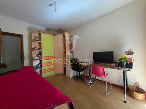 Apartamento t3 , recente, no centro da cidade
