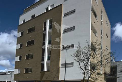 Apartamento t3 , recente, no centro da cidade