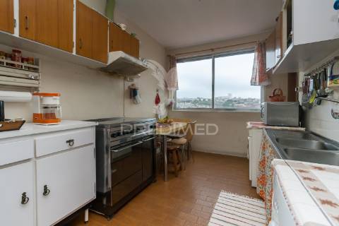 Prédio com 3 apartamentos situado na zona histórica do porto