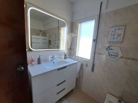 Apartamento t3 duplex no centro da cidade - albufeira