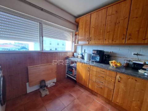 Apartamento t3 duplex no centro da cidade - albufeira