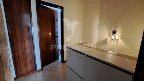 Apartamento t3 duplex no centro da cidade - albufeira