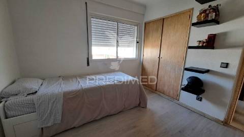Apartamento t3 duplex no centro da cidade - albufeira