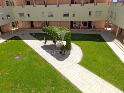 Apartamento t3 duplex no centro da cidade - albufeira