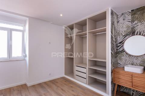 Apartamento t3 remodelado trafaria
