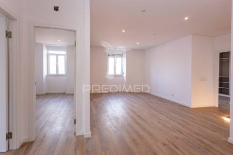 Apartamento t3 remodelado trafaria