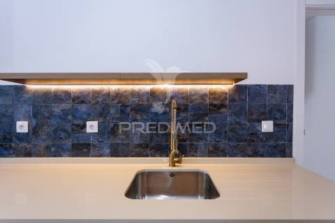 Apartamento t3 remodelado trafaria