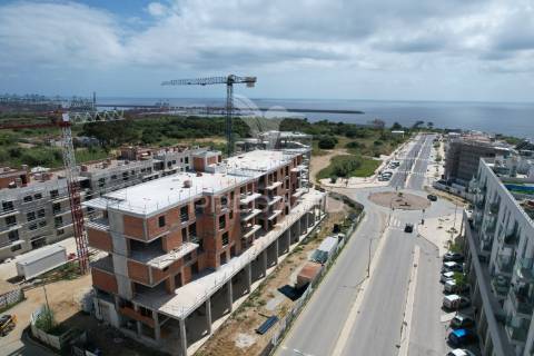 Penthouse t3 com vista mar , quinta do meio, sines